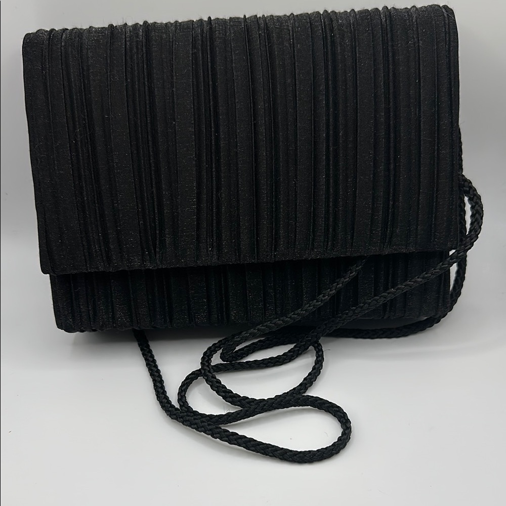 Elegant Black Small  Pleated  Fabric Women's Bag Pre owned